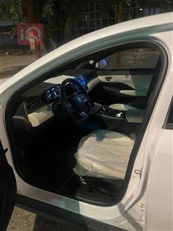 بي واي دي Qin Plus